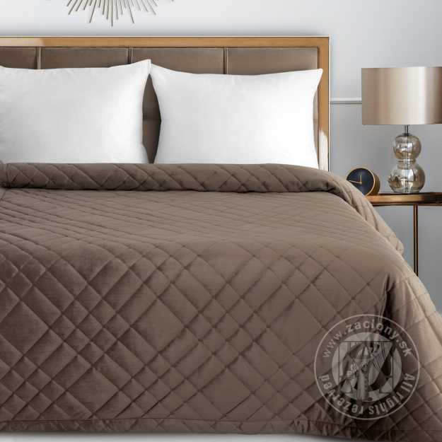 Zamatový prehoz na posteľ RIA 200x220 cm hnedý