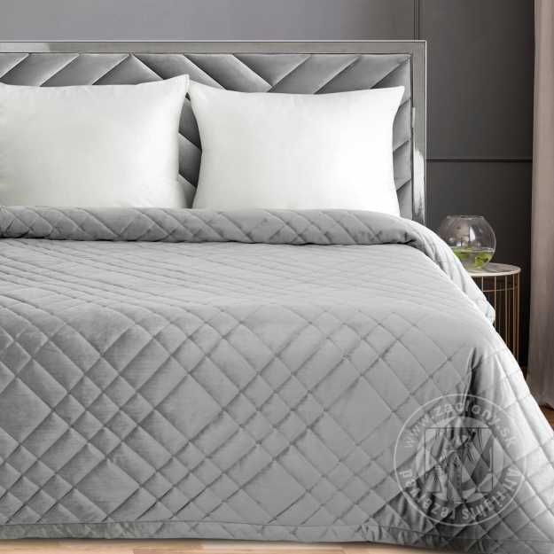 Zamatový prehoz na posteľ RIA6 170x210 cm strieborný