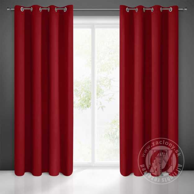 Záves BLACKOUT na krúžkoch 135x250cm červený