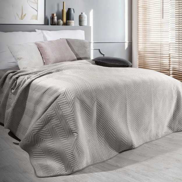 Zamatový prehoz na posteľ SOFIA 200x220 cm béžový