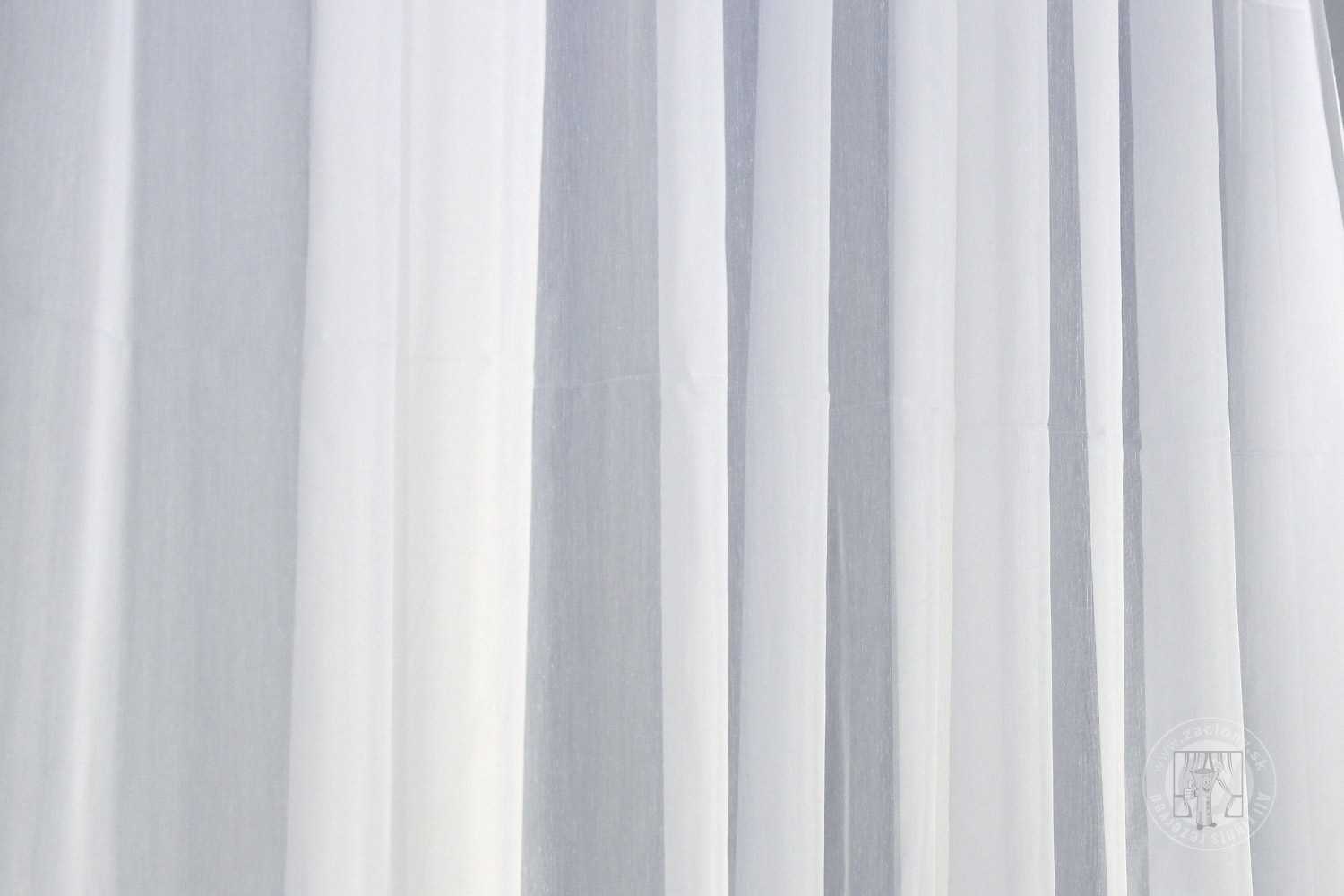 Záclona metráž 11084/01 s nekrčivou úpravou biela