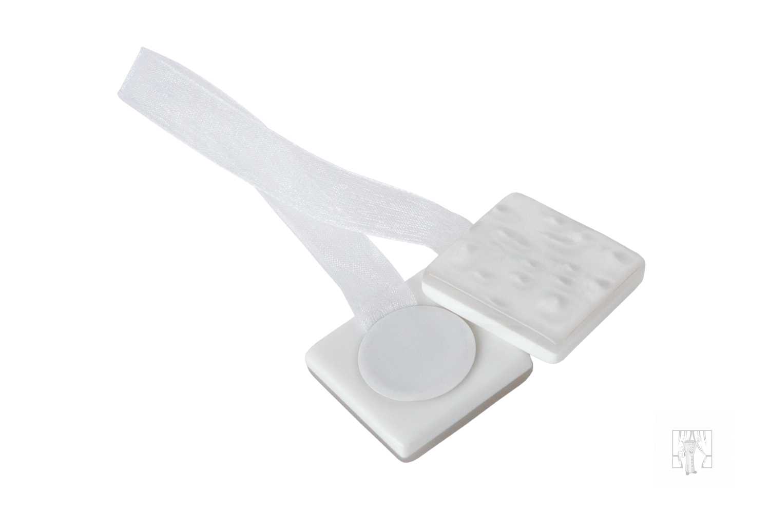 Dekoračný magnet biela kocka