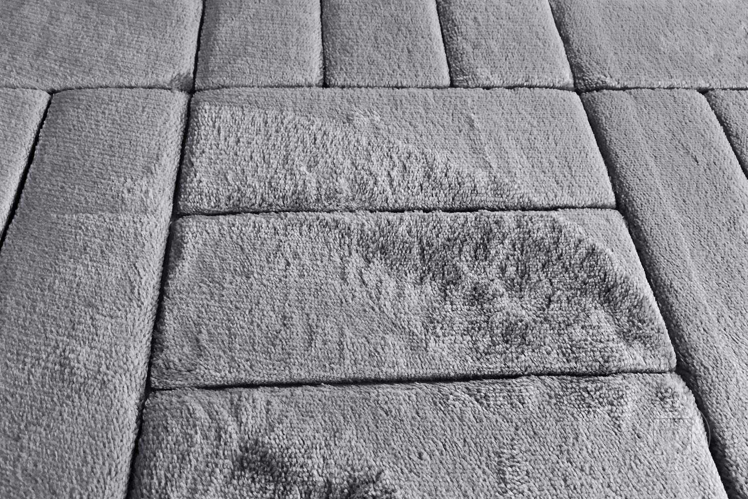 Predložka do kúpeľne - 677/667 DARK GREY