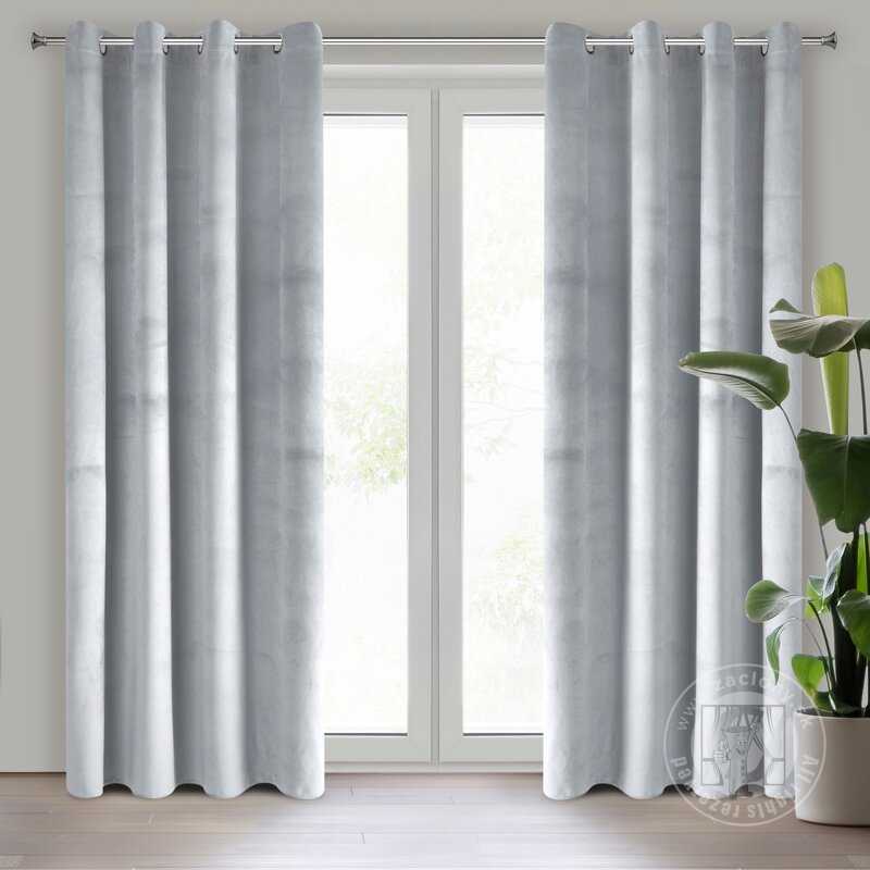 Záves PIERRE na krúžkoch svetlý strieborný 140x250cm