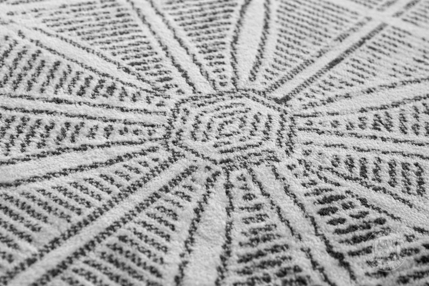 Kusový koberec Isphahan 84421 Cream/Anthracite