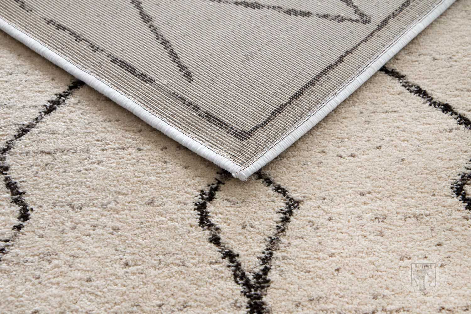 Kusový koberec Canyon 26602/260