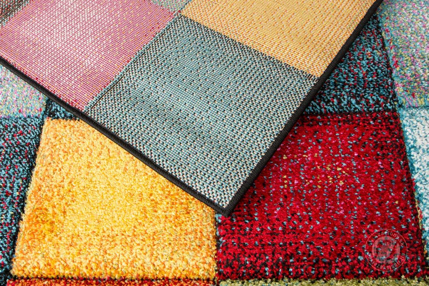 Kusový koberec Diamond 22605/110