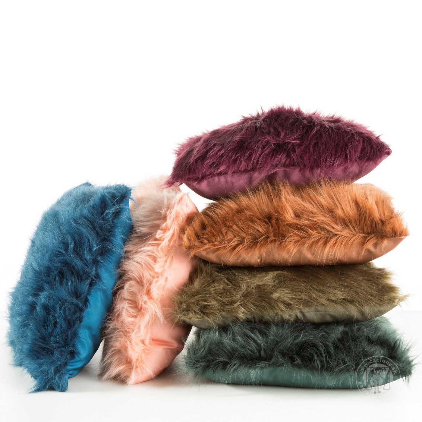 Obliečka na vankúš 819 45x45cm tmavá fialová