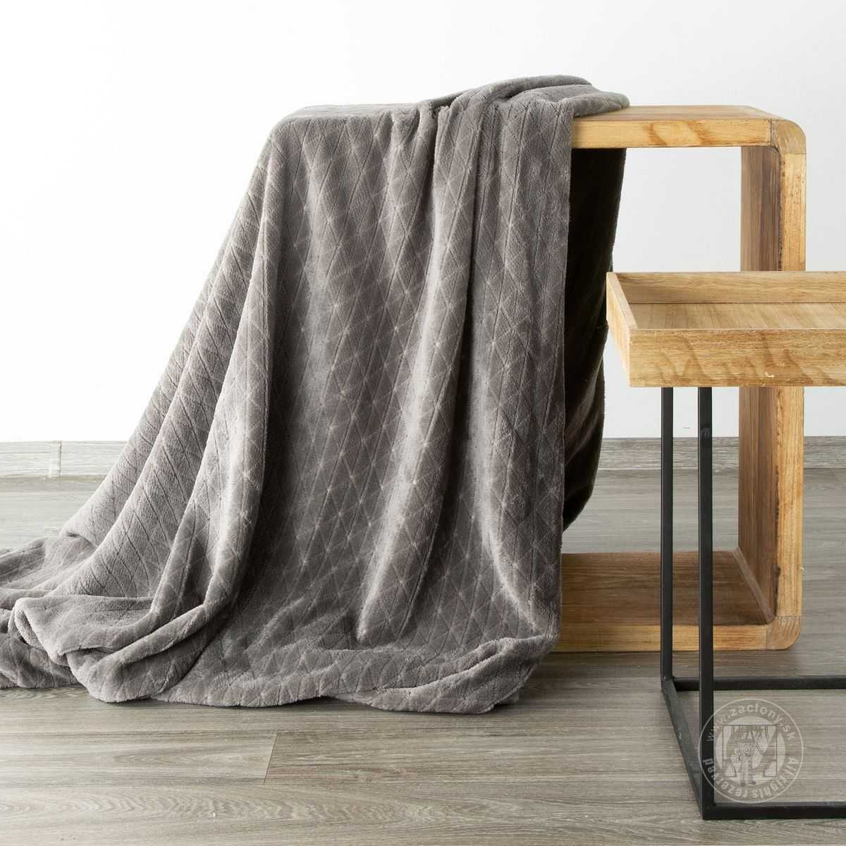 Deka z mikroflanelu CINDY4 170x210cm tmavosivá