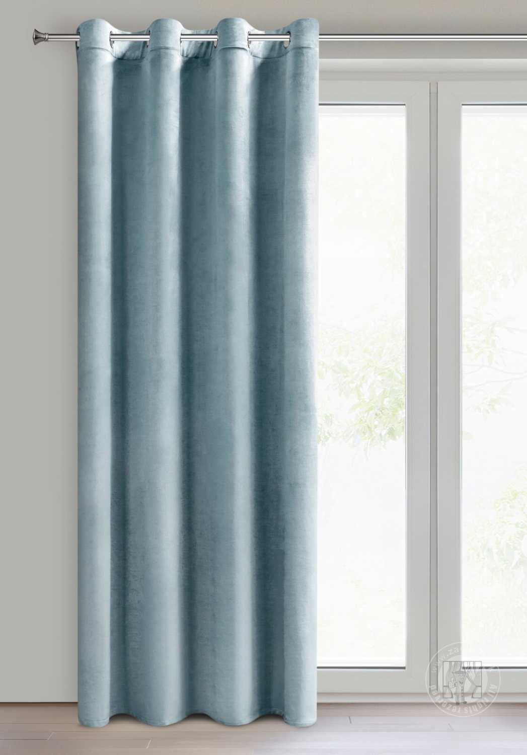 Záves ROSA na krúžkoch svetlomodrý 140x250cm