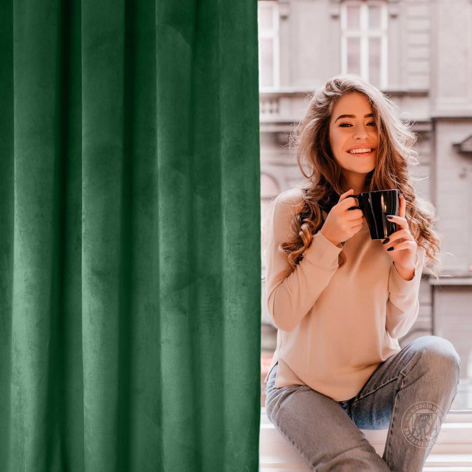 Záves ROSA na páske tmavozelený 140x270cm