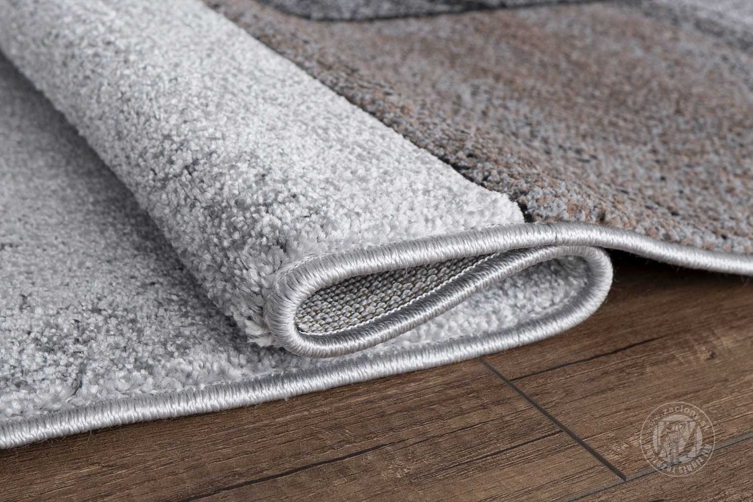 Kusový koberec ALORA 1021 Cooper