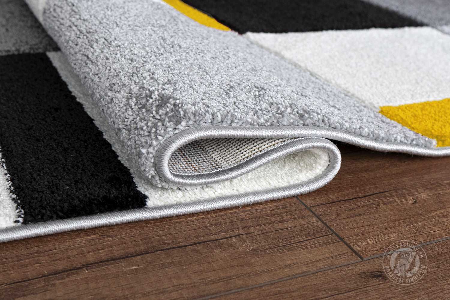 Kusový koberec ALORA 1027 Yellow