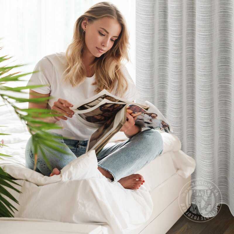 Záclona ARIA na krúžkoch sivá 140x250 cm