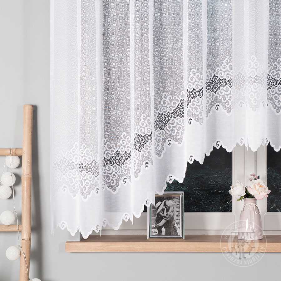 Žakarová záclona MODESTA 017173/001 300x160cm