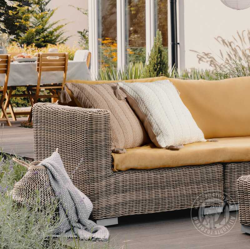 Obliečka na vankúš BOHO so strapcami 45x45cm hnedá