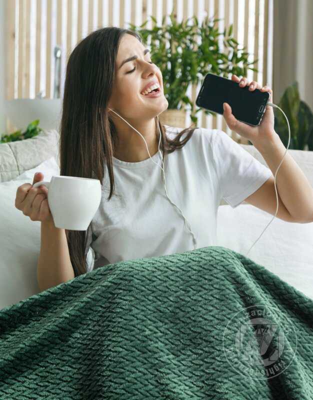 Deka z mikroflanelu CINDY3 200x220cm tmavozelená