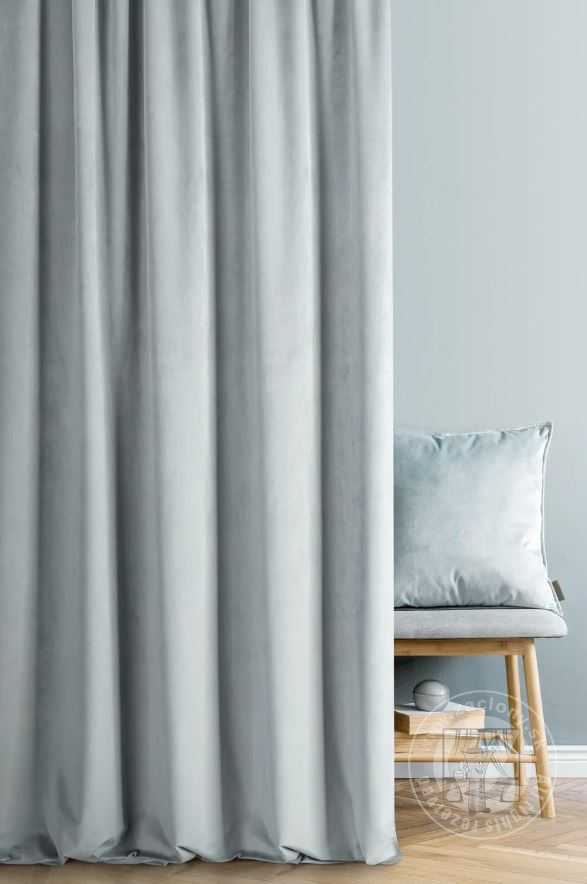 Záves PREMIUM VELVET P277/10 strieborný