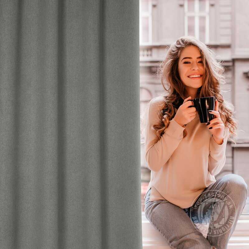 Zatemňovací záves CARLO na krúžkoch 135x250cm popolavý