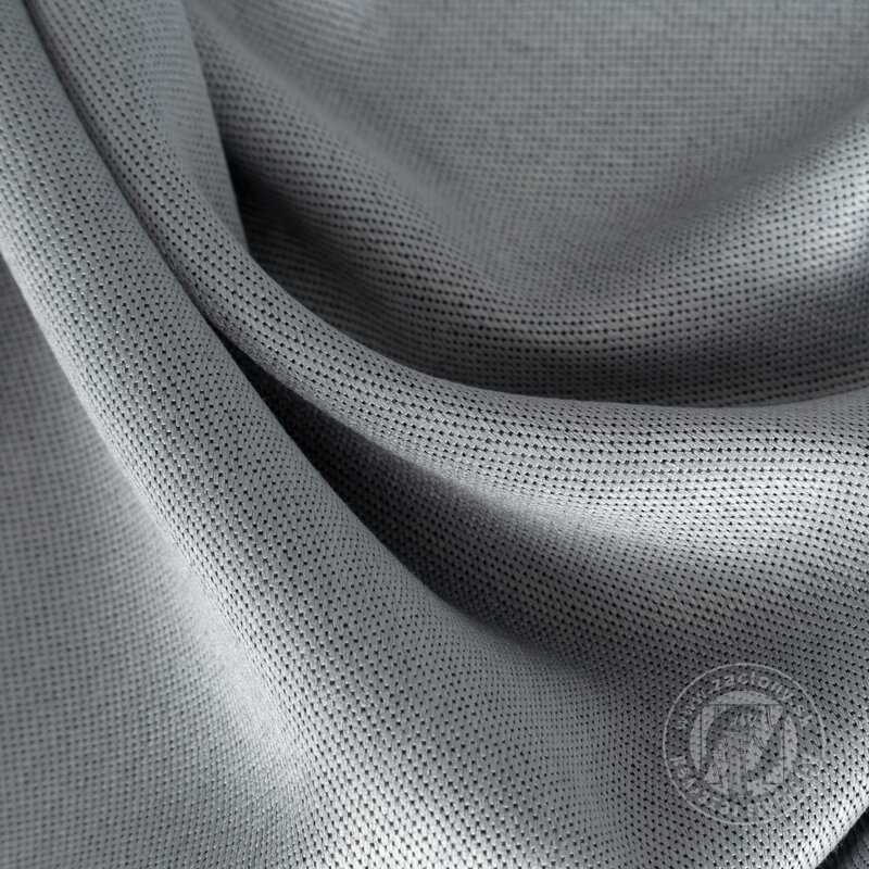 Zatemňovací záves CARLO na krúžkoch 135x250cm sivý