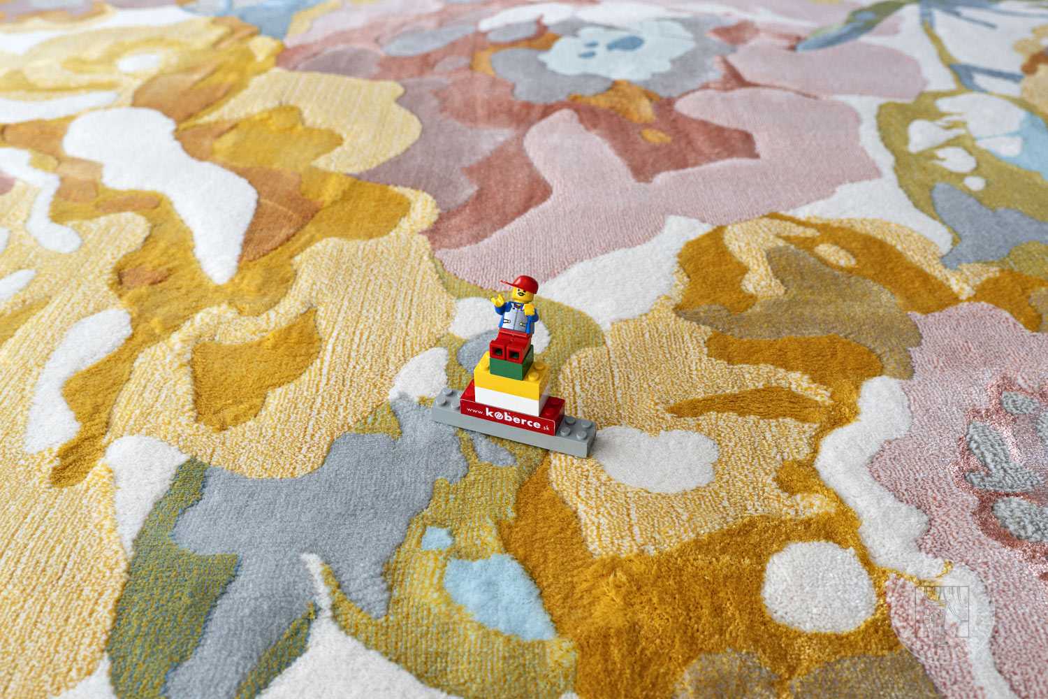 Kusový koberec BLOOM 466 118/AK990