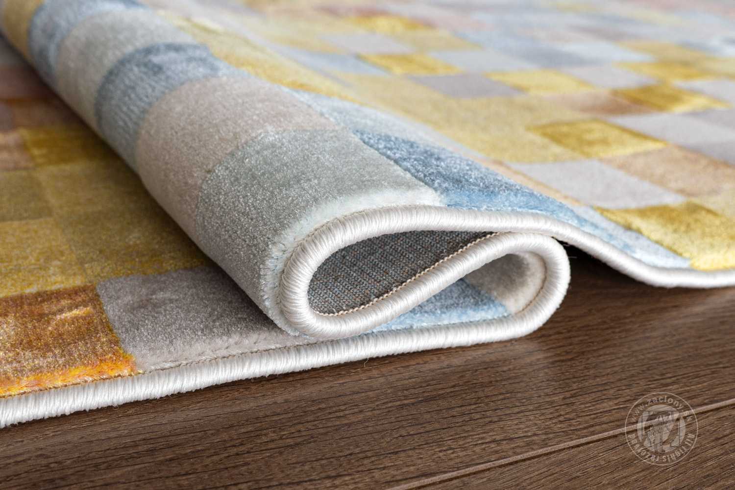 Kusový koberec BLOOM 466 116/AK991