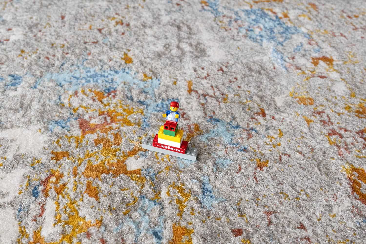 Kusový koberec BLOOM 466 117/AK990