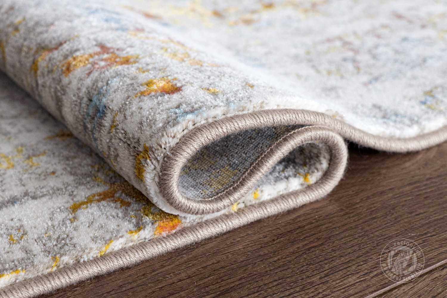 Kusový koberec BLOOM 466 117/AK990