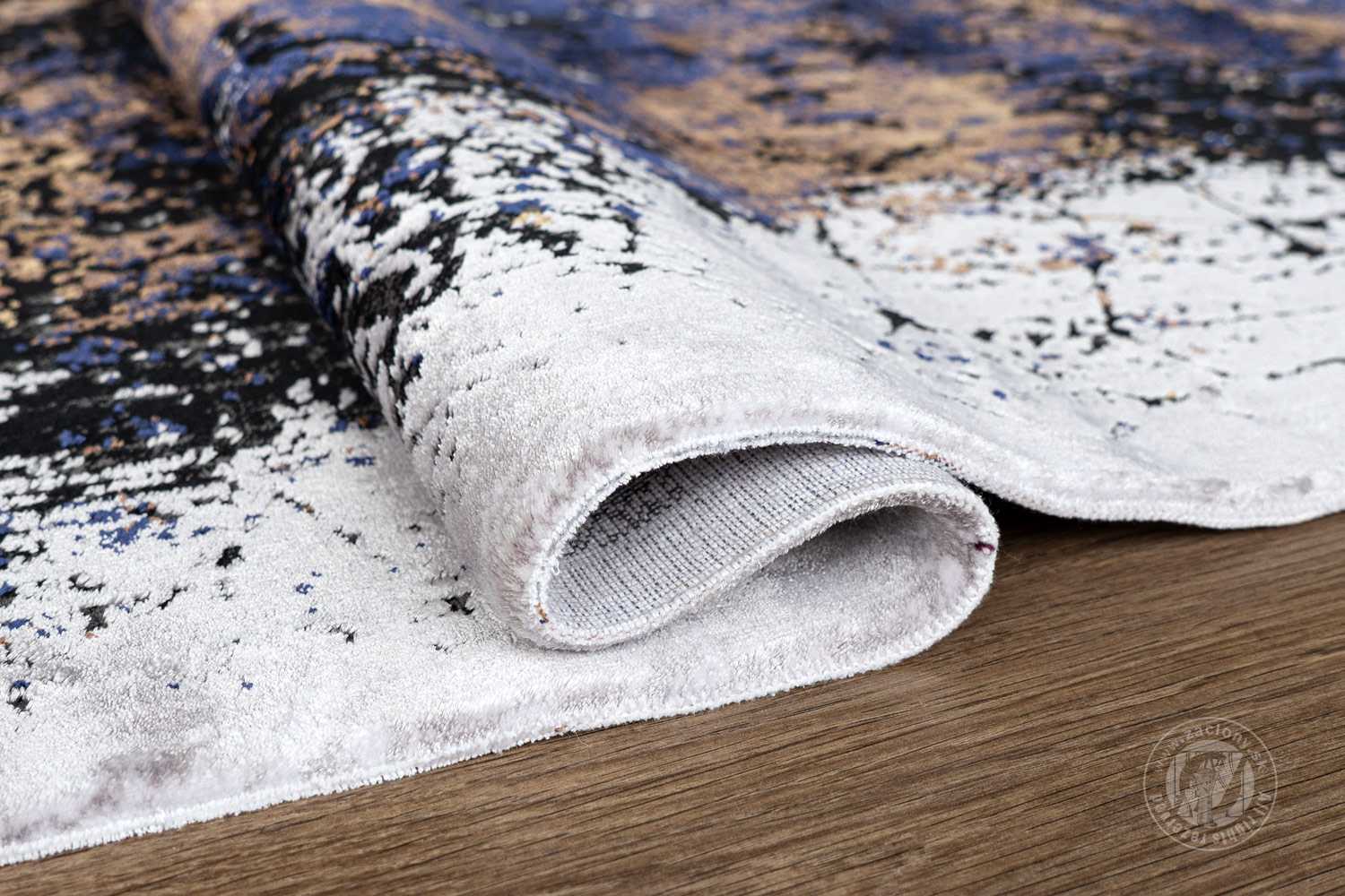 Kusový koberec Pierre Cardin VERSAILLES 901 Multi