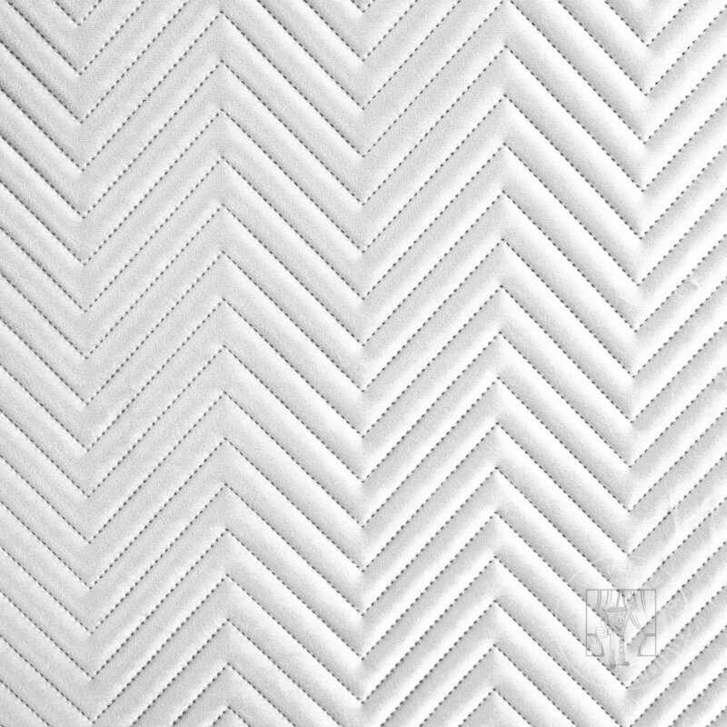 Zamatový prehoz na posteľ SOFIA 220x240 cm biely