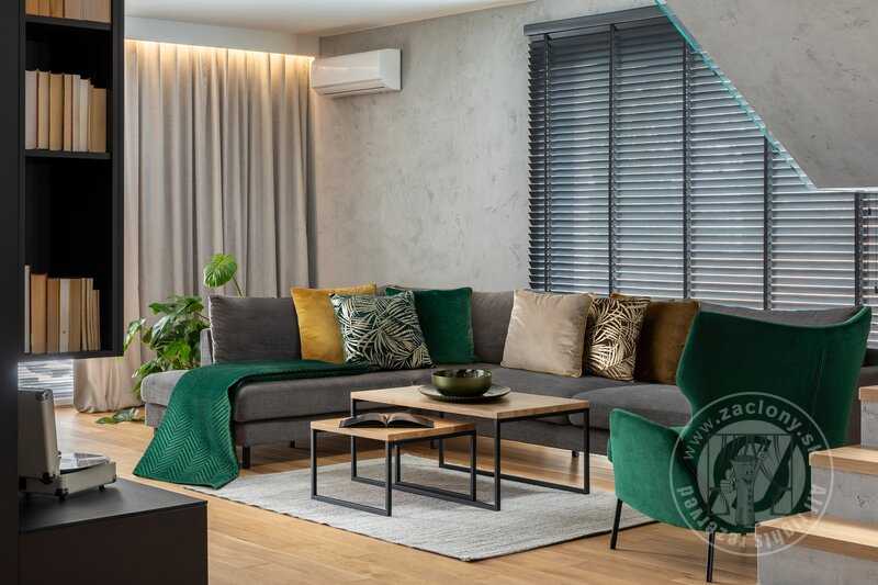 Zamatový prehoz na posteľ SOFIA 230x260 cm tmavozelený