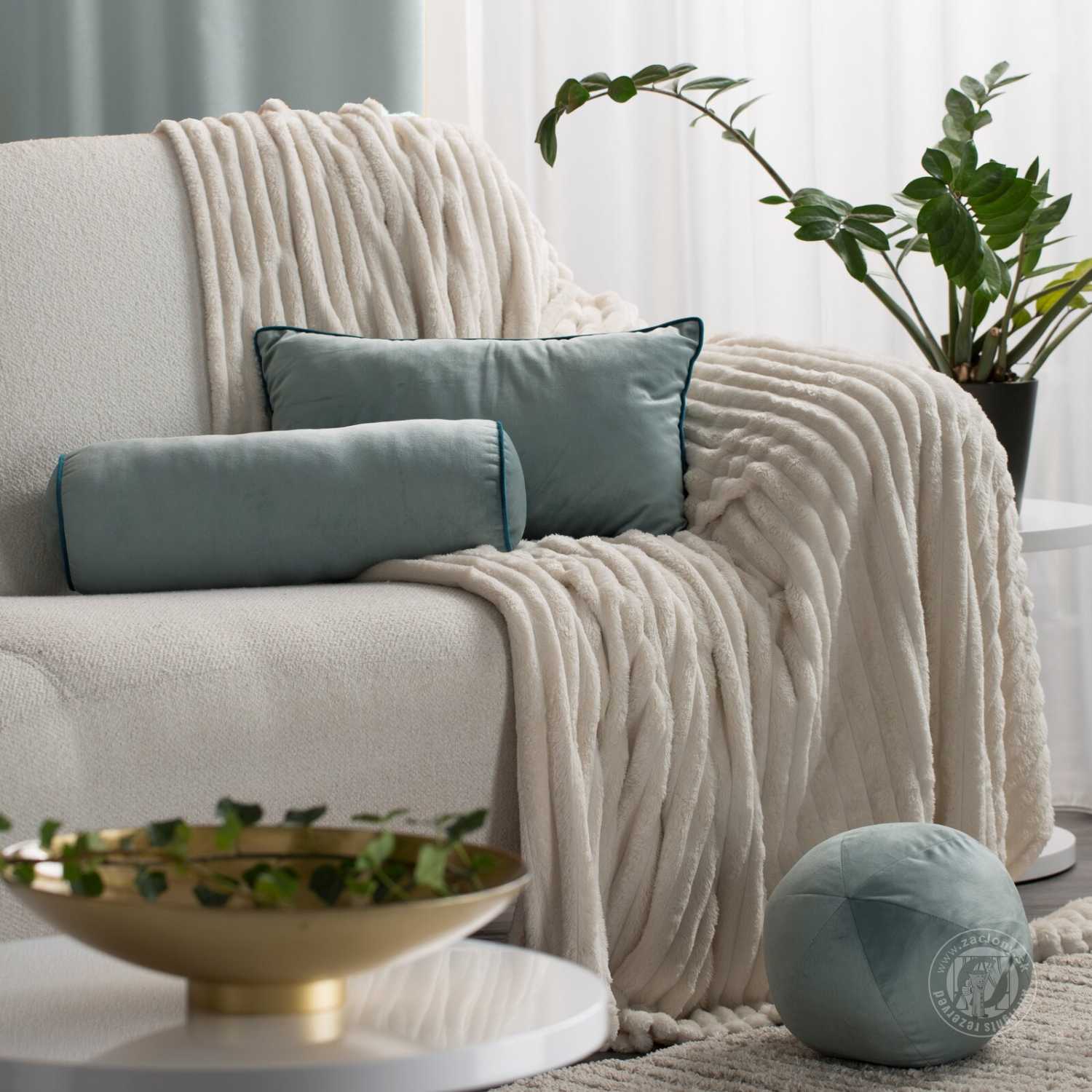 Vankúš GAJA3 s lemovaním 30x50 cm šalviová