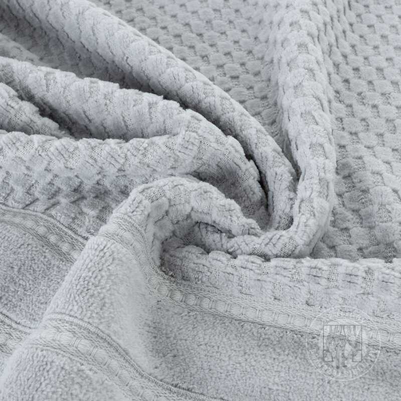 Uterák ADORE 30x50 cm strieborný 04