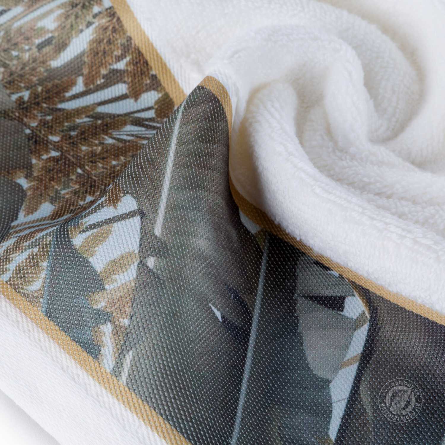 Osuška EVA MINGE 70x140 cm prírodná biela 17