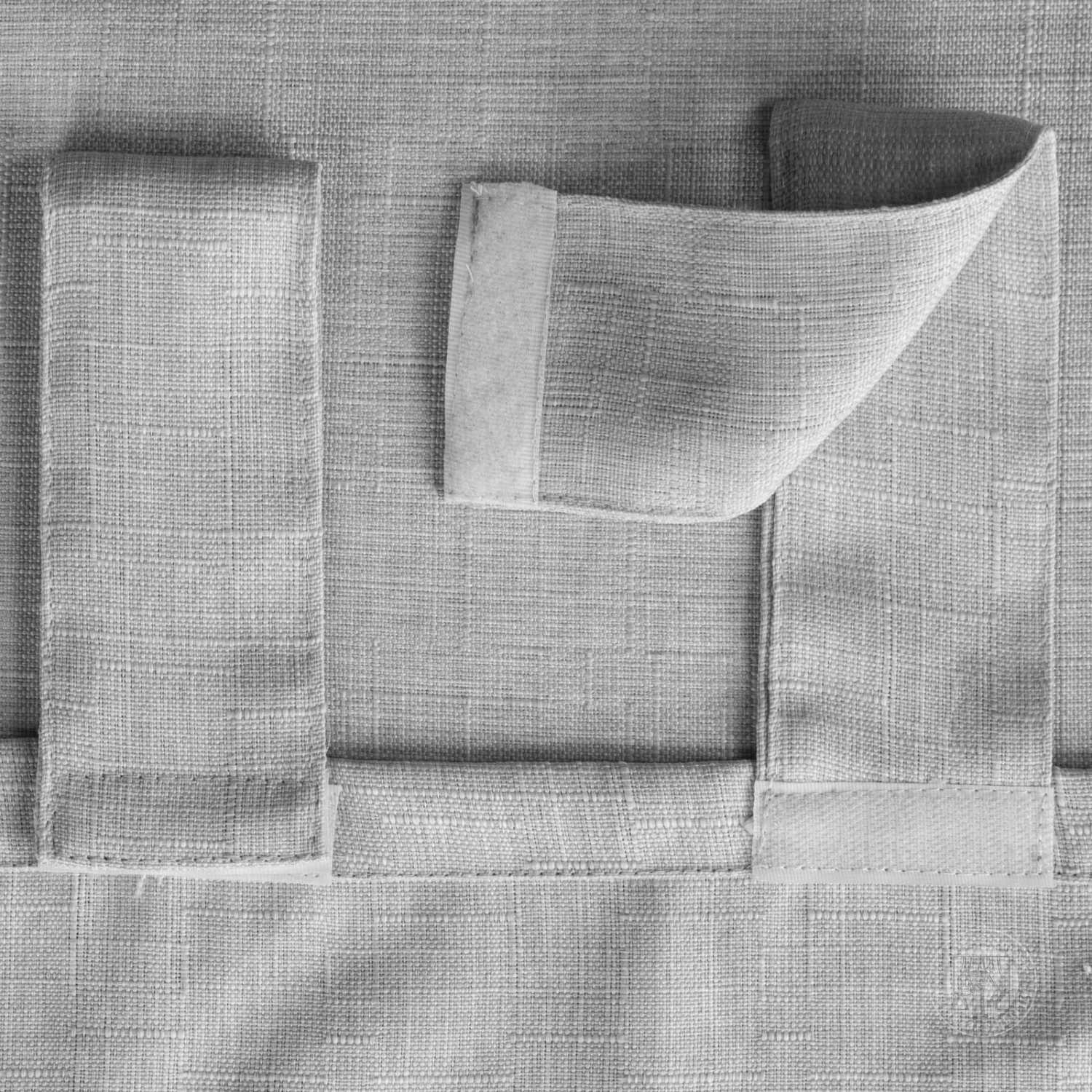 Záves na terasu GARDEN MEL na pútkach 155x260 cm strieborný