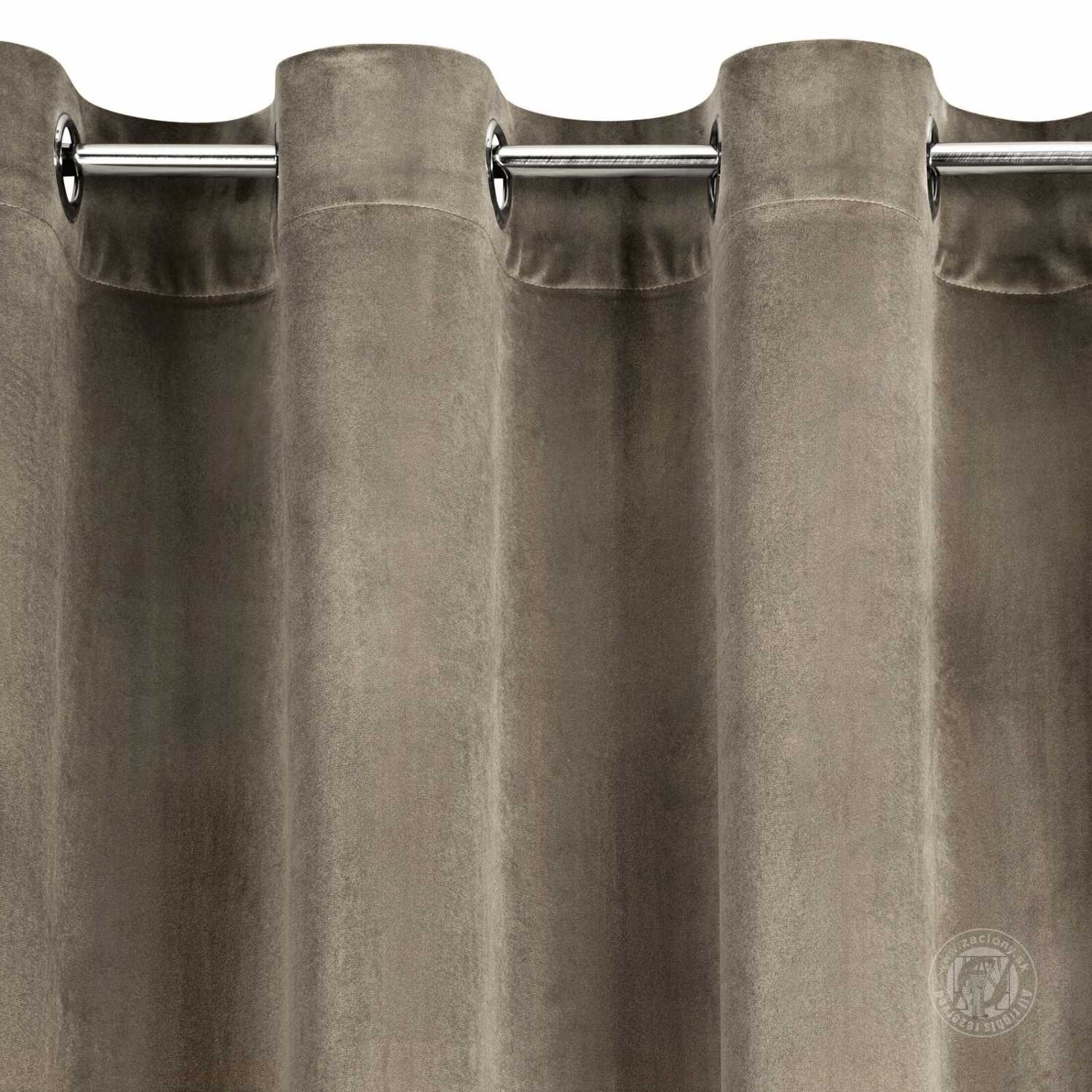 Záves ROSA na krúžkoch hnedý 140x250cm