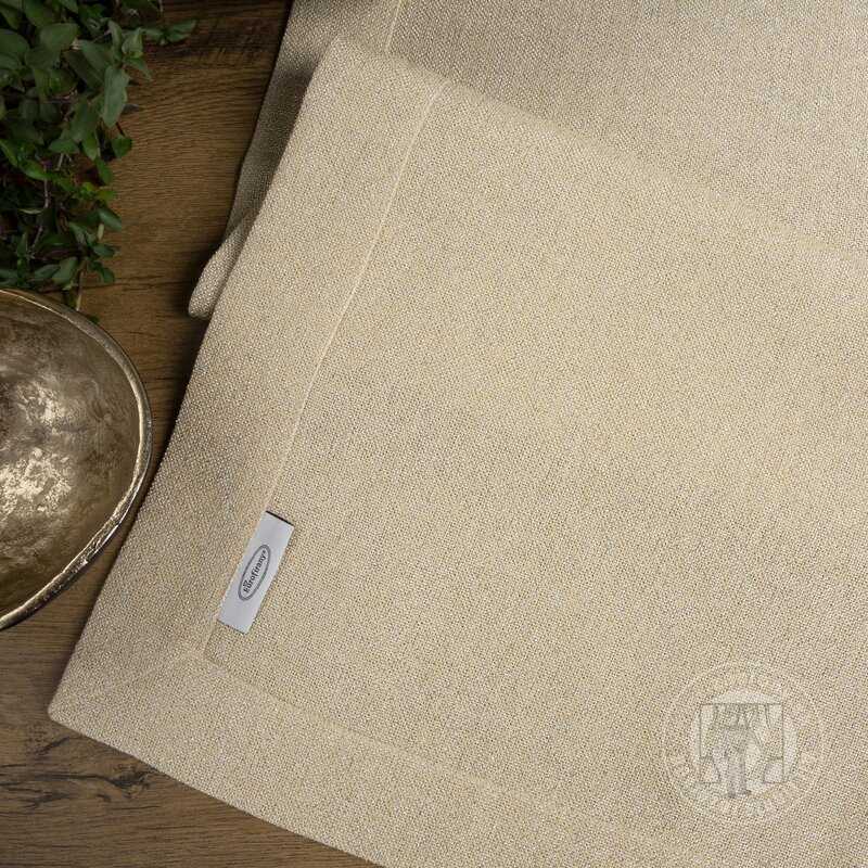 Hotový obrus STELLA1 145x280cm béžový so zlatou niťou