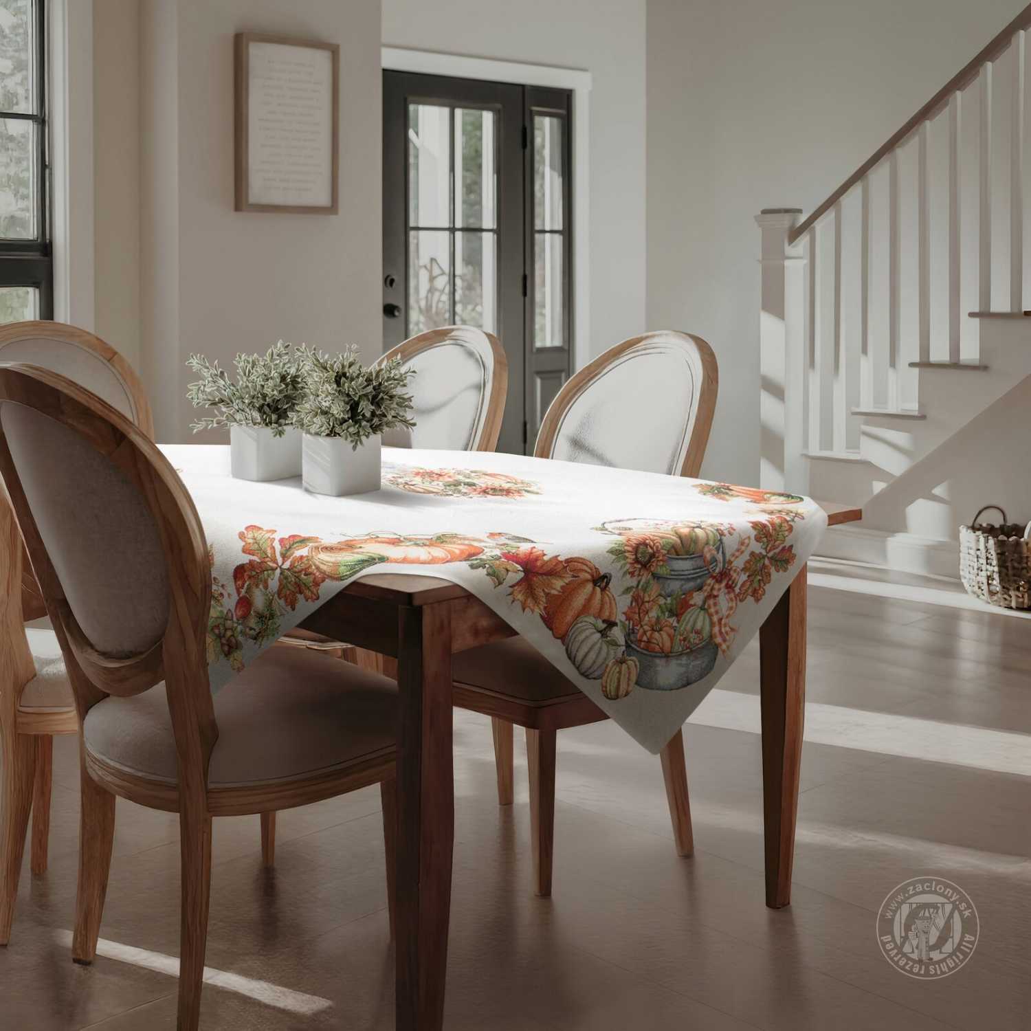 Gobelínový obrus 100x100cm s tekvicami a vtáčikmi