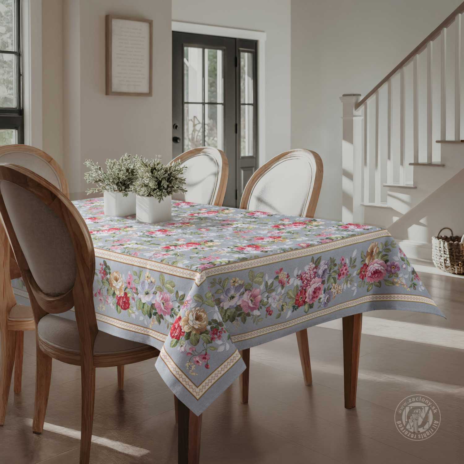 Gobelínový obrus 140x180cm sivý/kvetinový