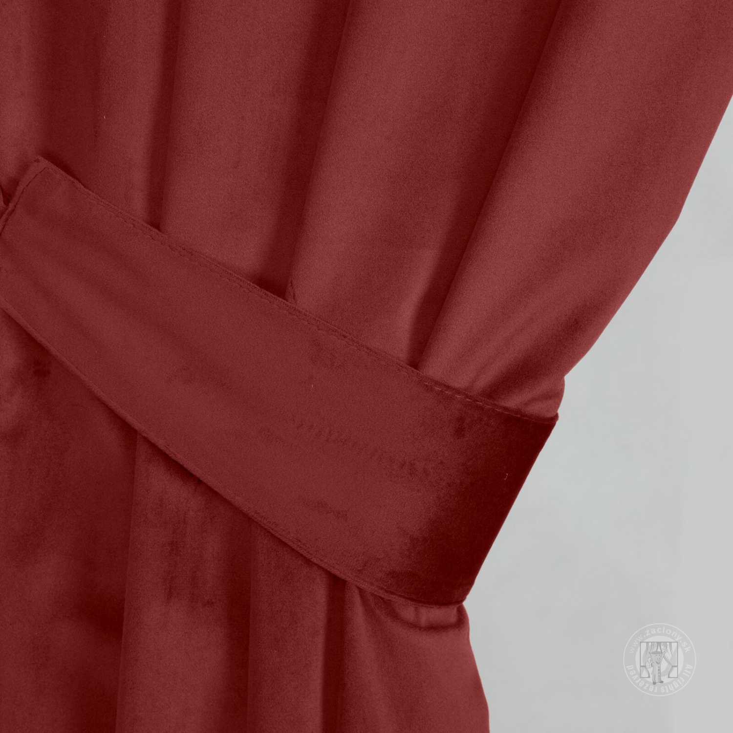 Záves CARMEN na krúžkoch s úchytkou 140x270 cm bordový