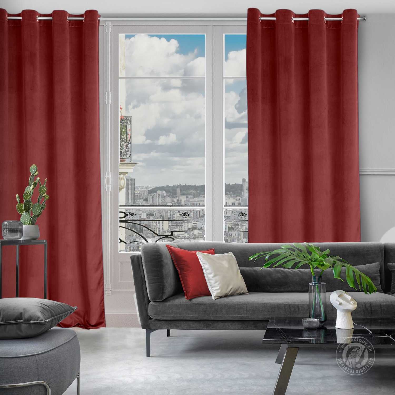 Záves CARMEN na krúžkoch s úchytkou 140x270 cm bordový