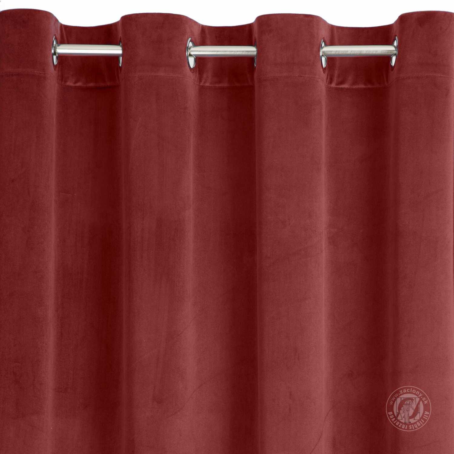 Záves CARMEN na krúžkoch s úchytkou 140x270 cm bordový