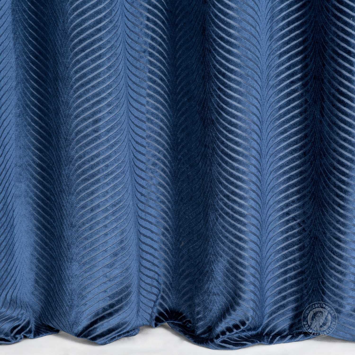 Záves LUSSI na krúžkoch 140x250 cm granátový