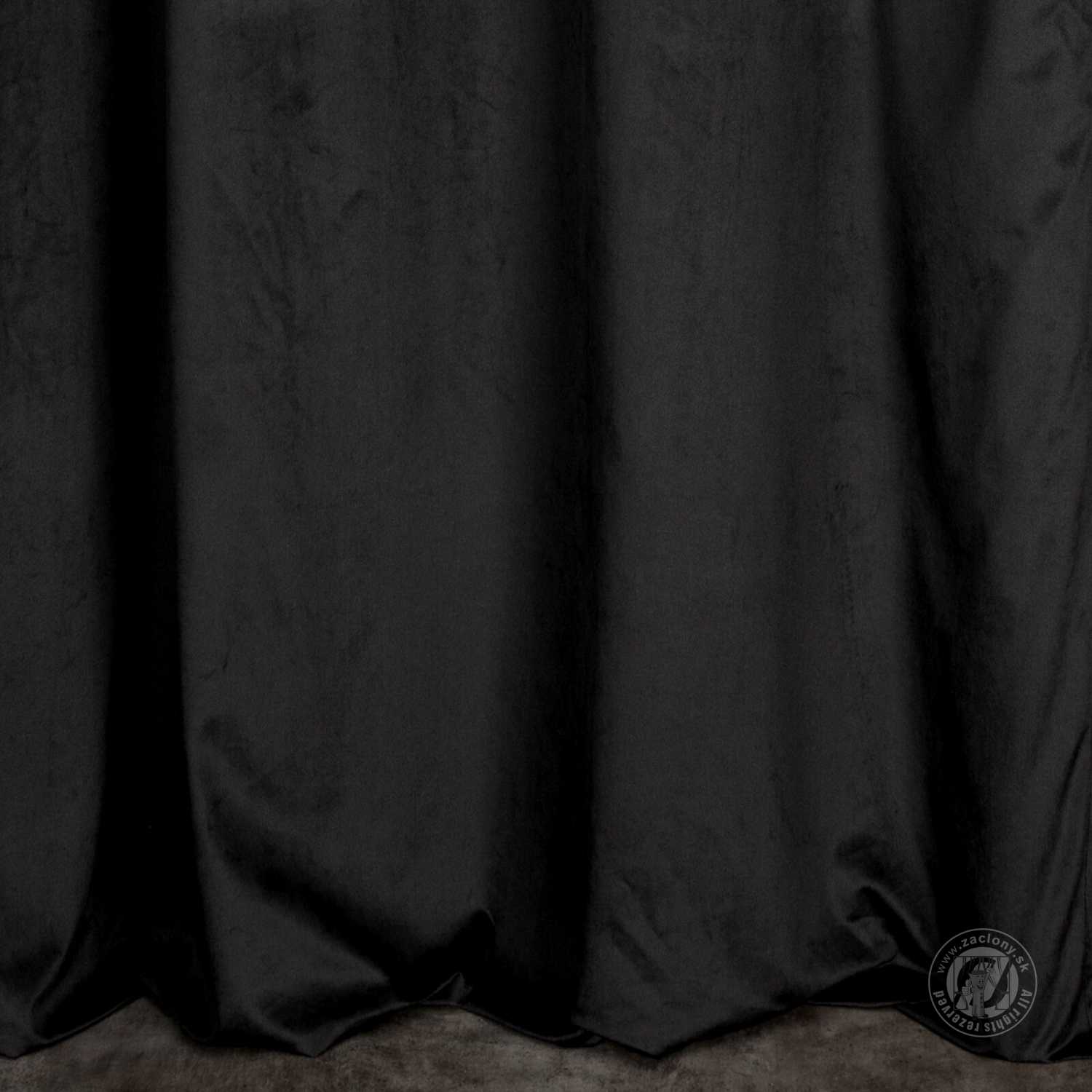 Záves LIZA na krúžkoch 140x250 cm čierny/zlatý