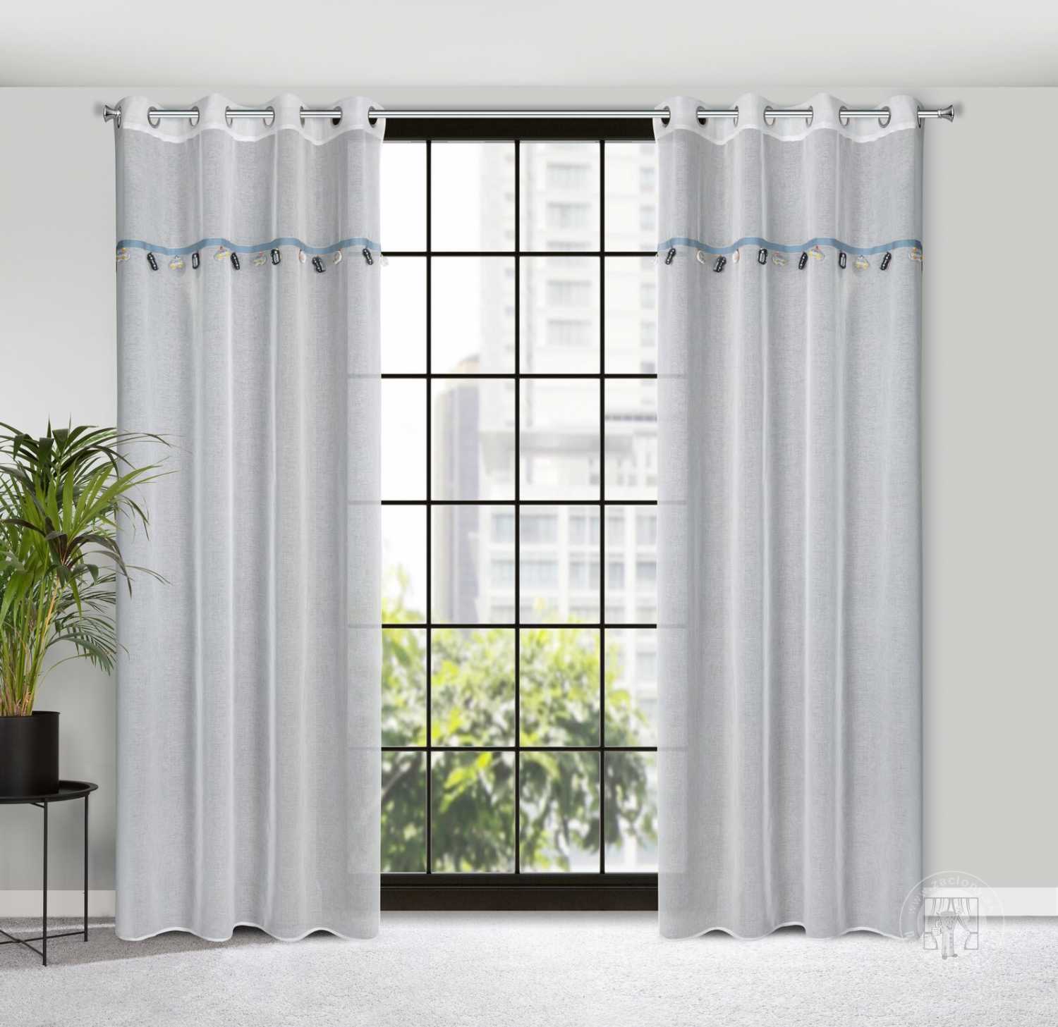 Záclona CAR na krúžkoch 140x250cm biela s autíčkami