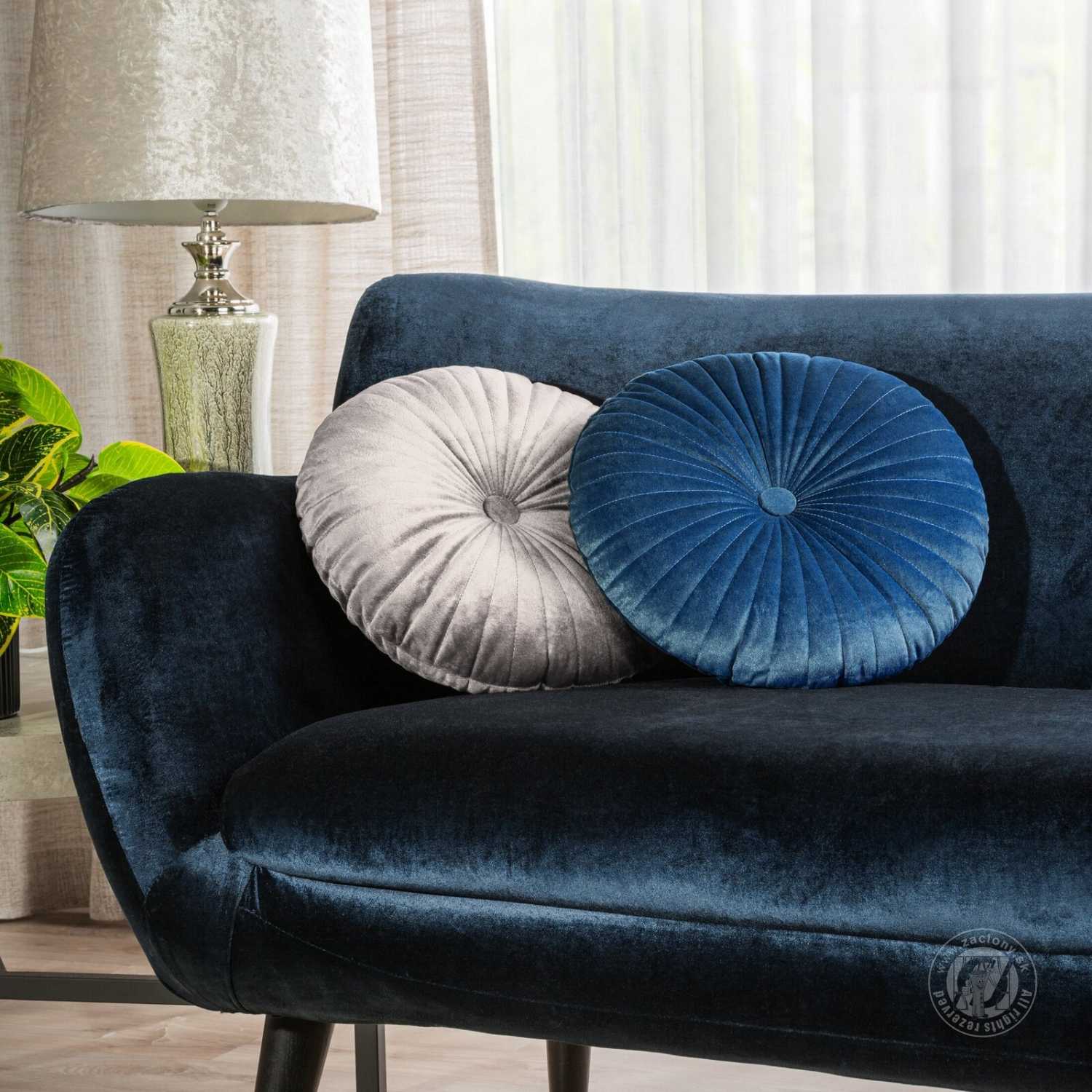 Okrúhly vankúš VELVET ∅ 40 cm strieborný