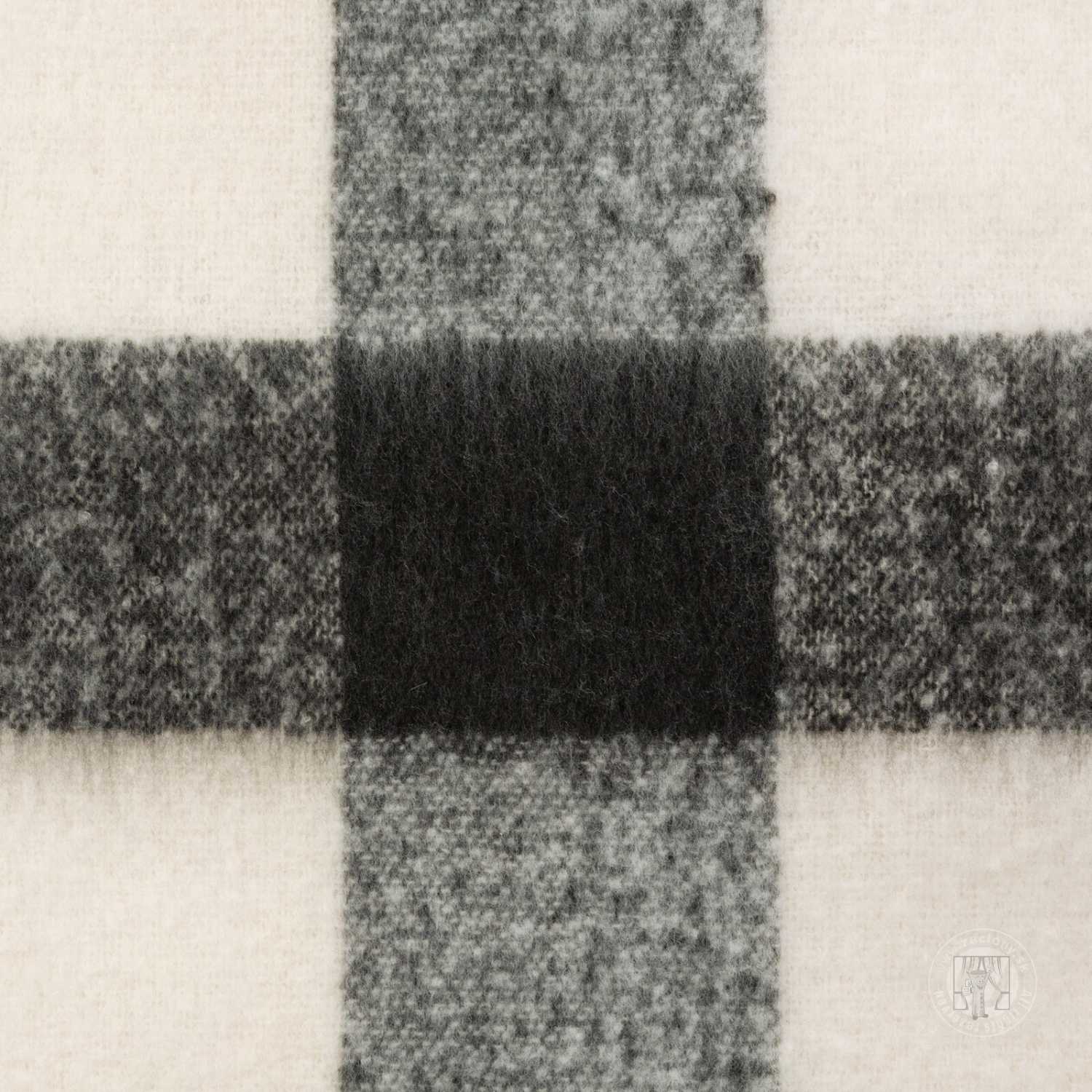 Deka so strapcami MOHER 130x170cm čierna/krémová