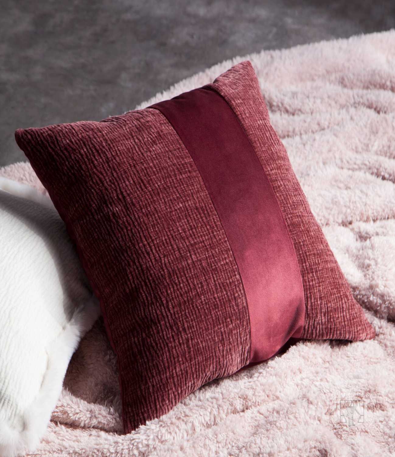 Obliečka na vankúš CARLA 45x45cm bordová