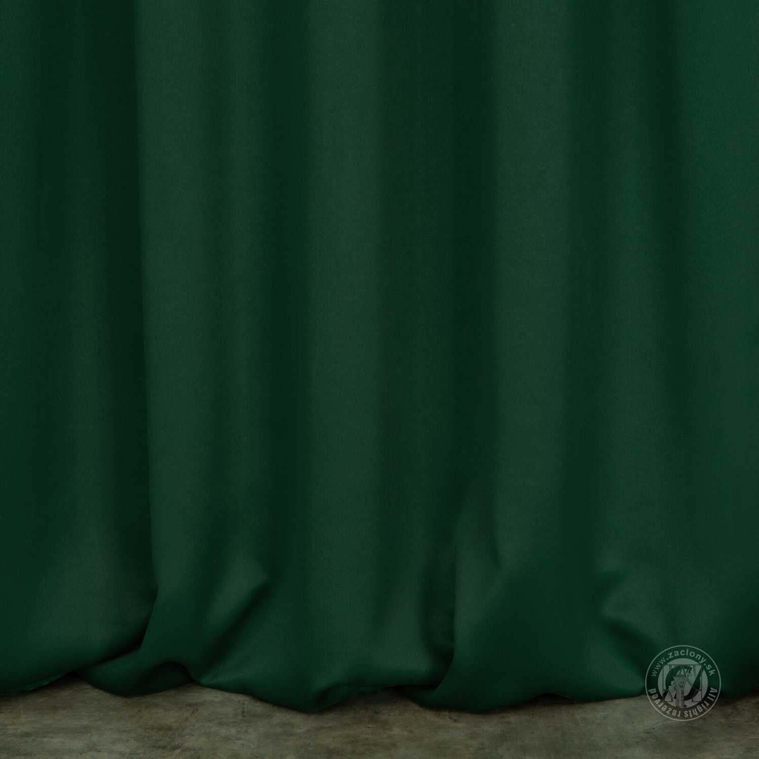 Záves BLACKOUT na krúžkoch 135x250cm tmavozelený