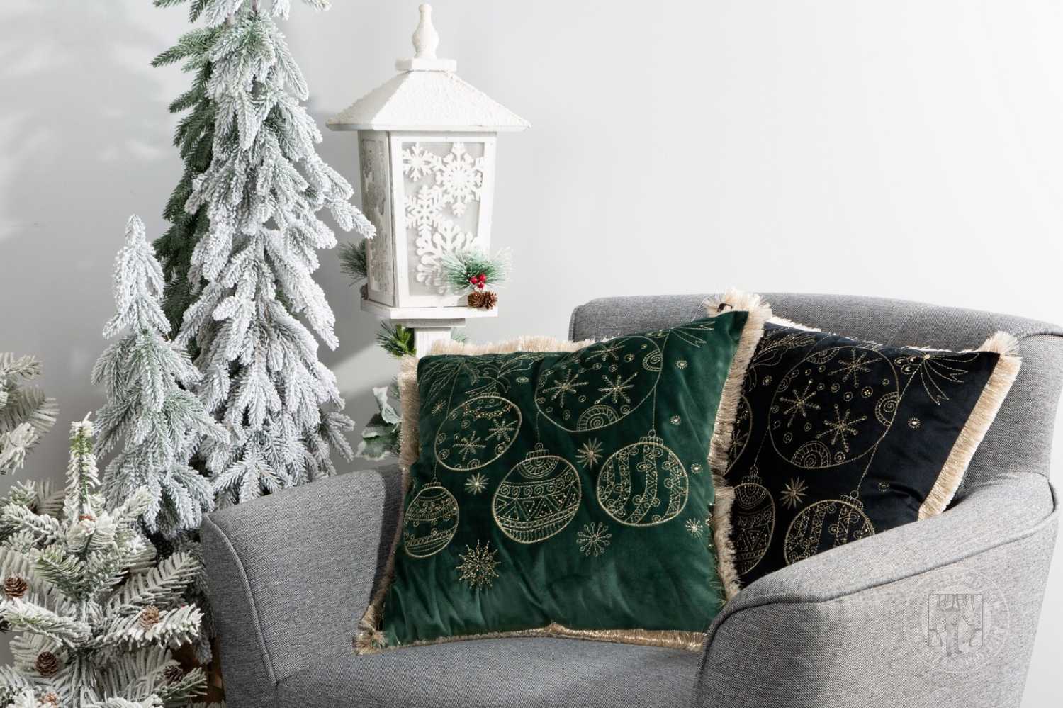 Vianočná obliečka na vankúš s výšivkou 45x45cm čierna/strieborná